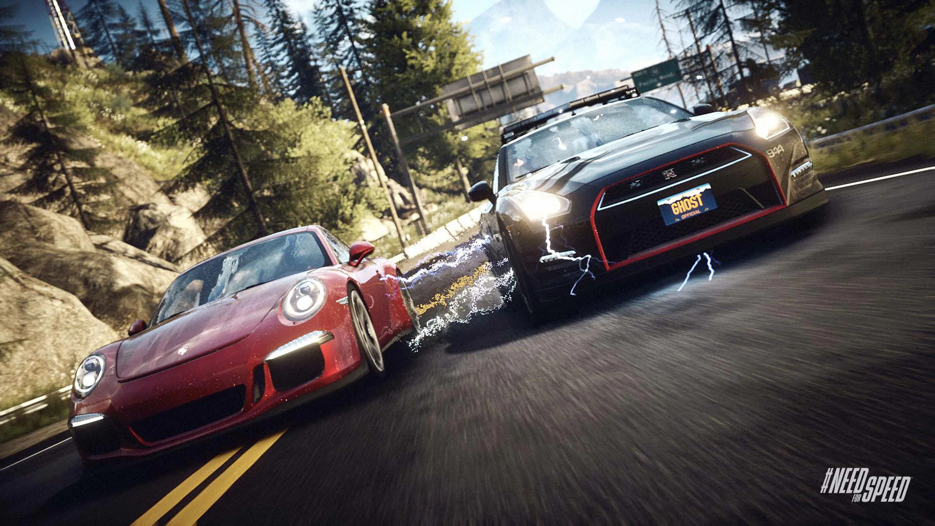 Скриншот из игры Need for Speed Payback, показывающий гонку между красным Porsche и черным Nissan на лесной трассе.