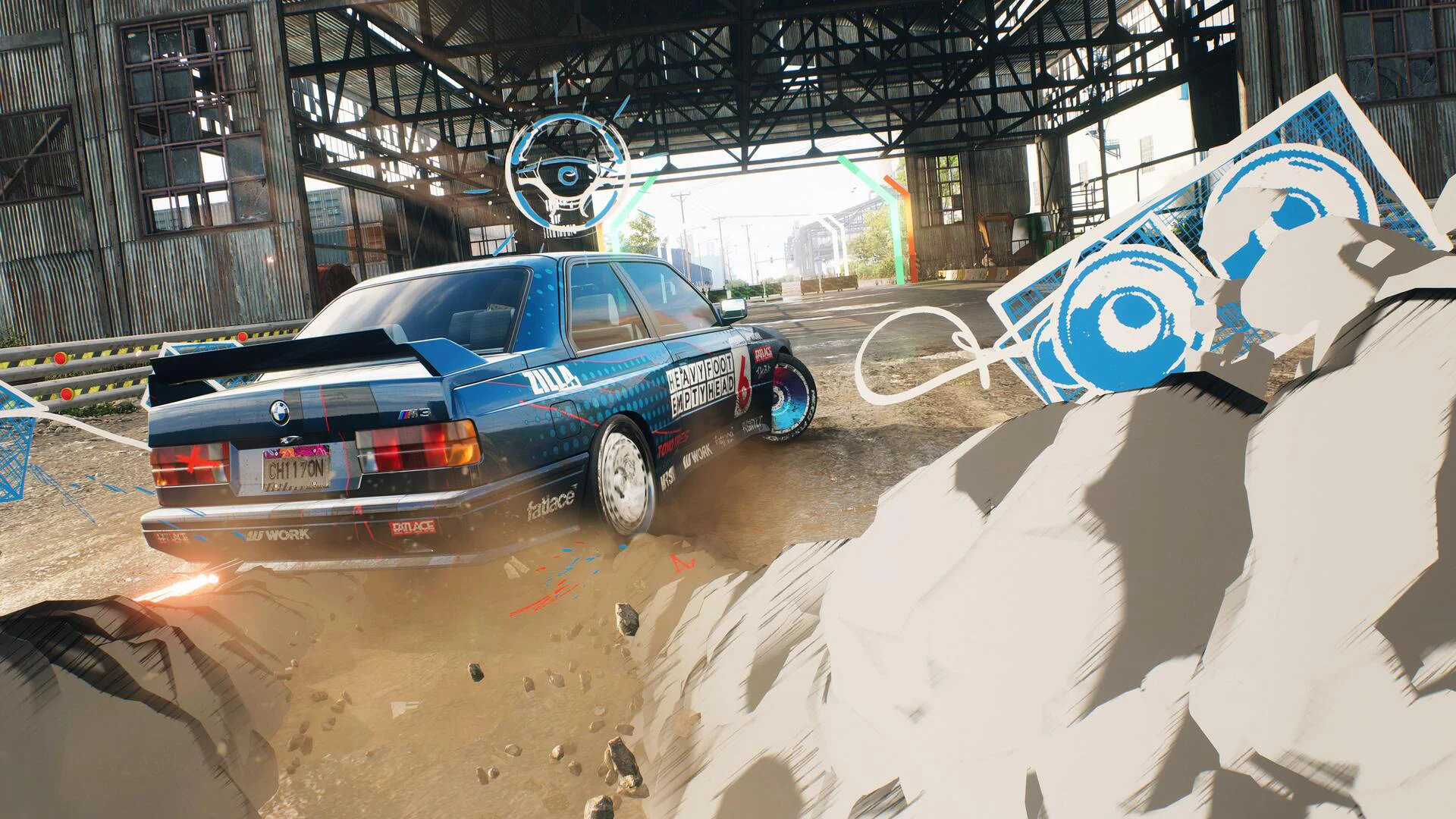 Гоночный автомобиль выполняет дрифт на фоне граффити в игре Need for Speed Unbound.