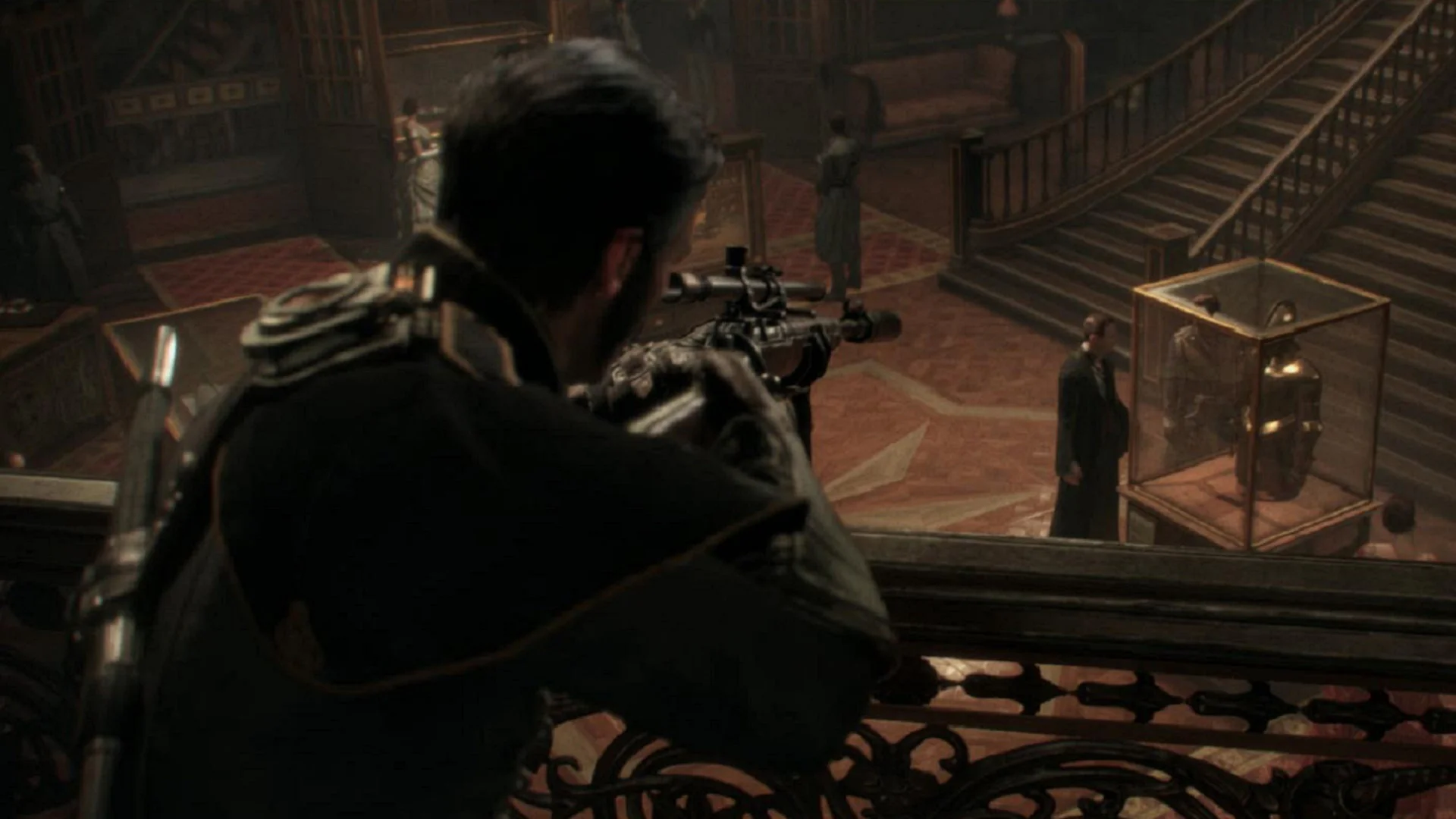 Главный герой The Order: 1886 целится из снайперской винтовки в помещении с выставленным доспехом