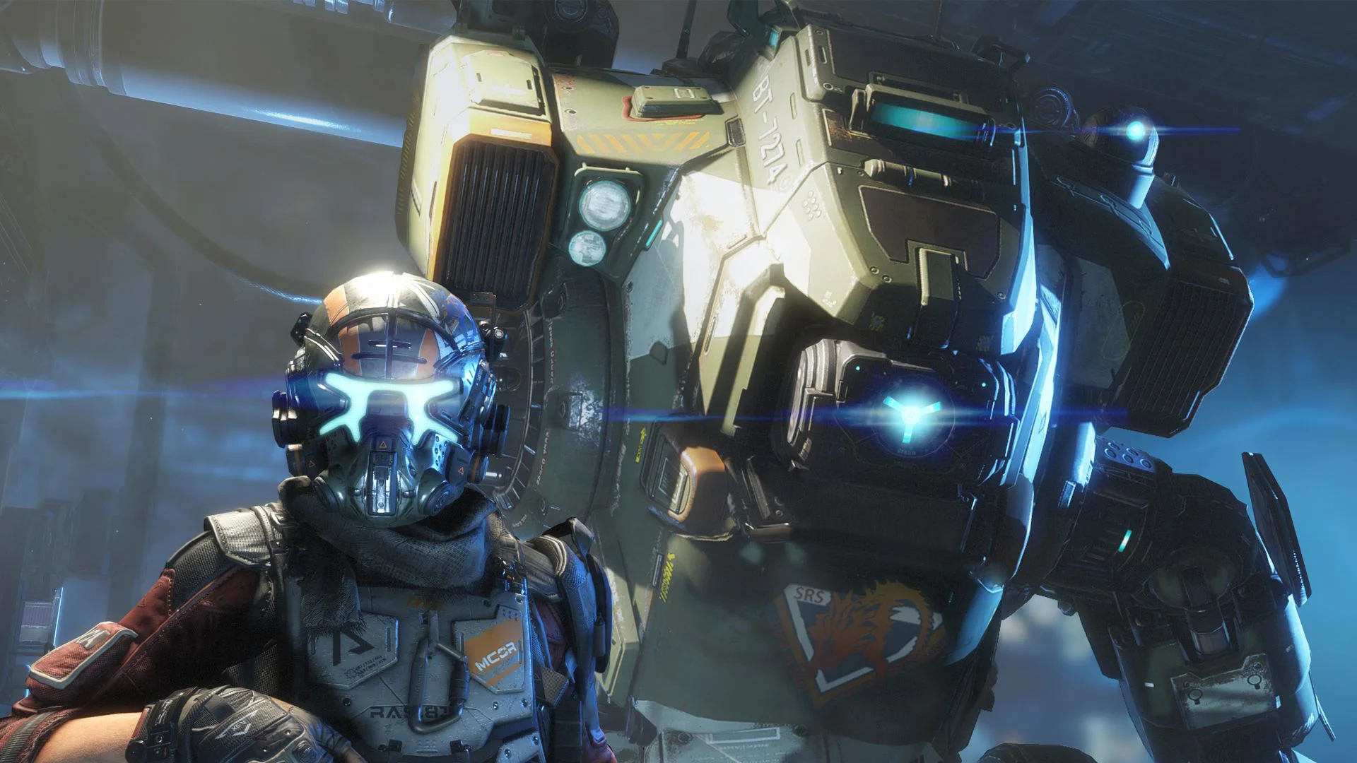 Пилот в шлеме стоит перед своим боевым титаном в игре Titanfall 2.