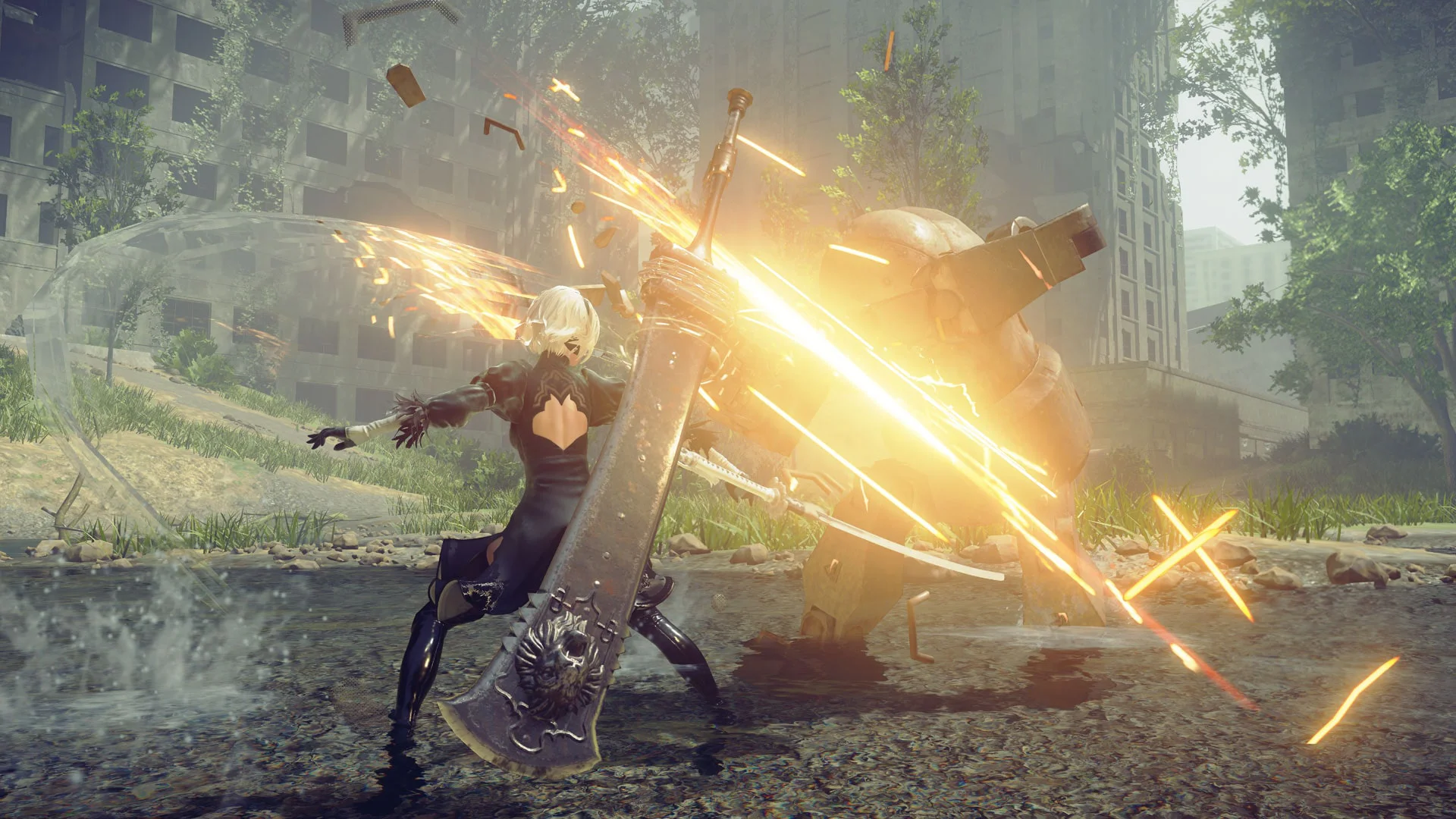 2B из NieR: Automata сражается с боевым роботом на фоне разрушенного города