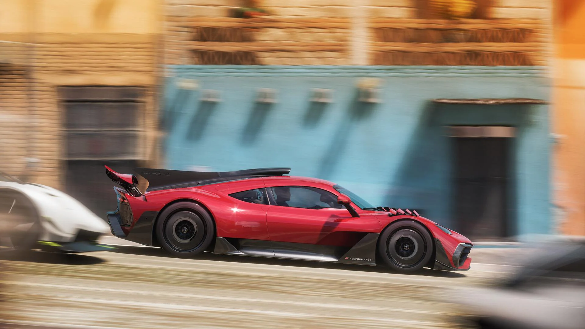Красный Mercedes-AMG One мчится по улицам в Forza Horizon 5