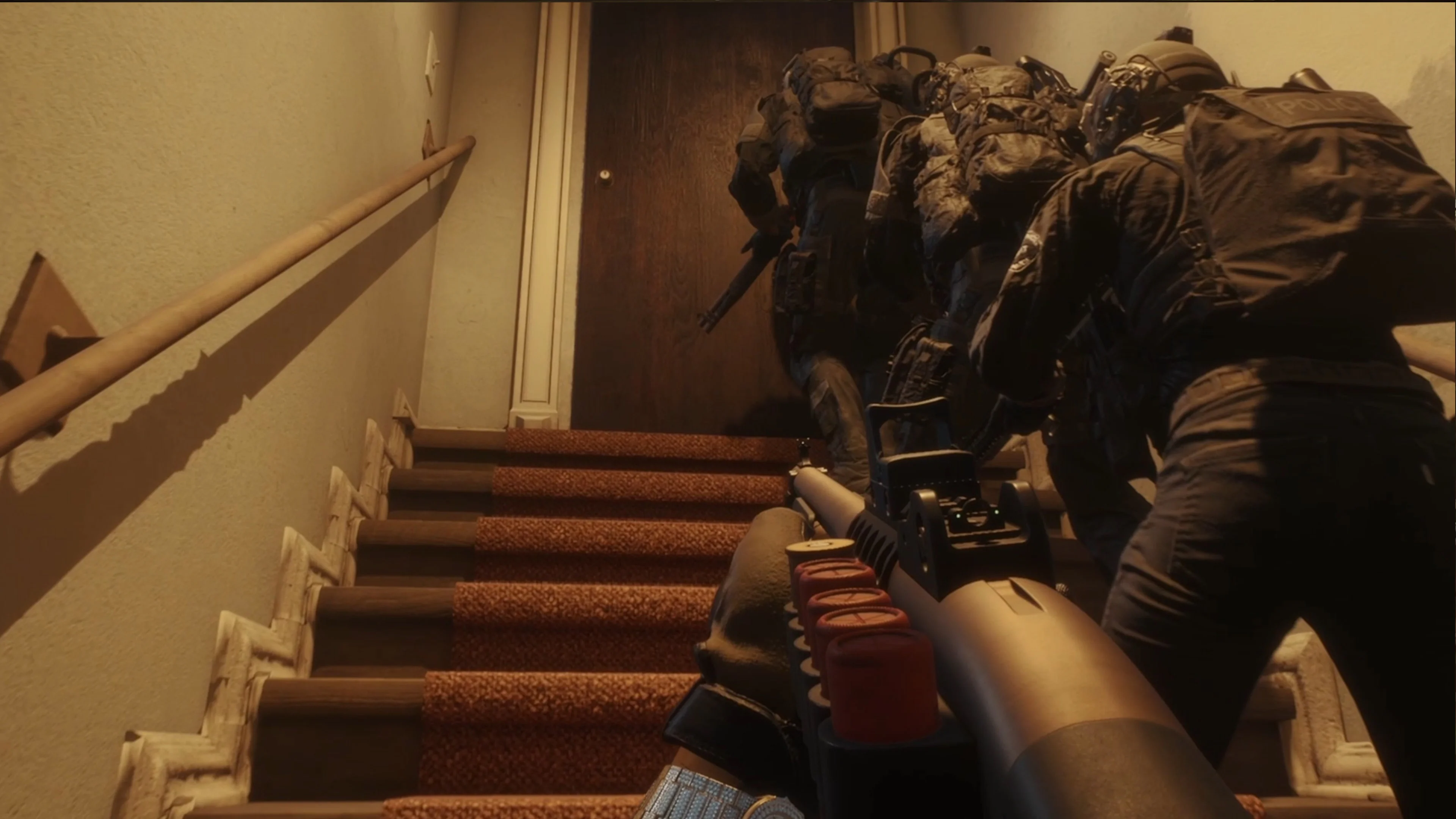 Спецназ SWAT готовится к штурму в Ready or Not